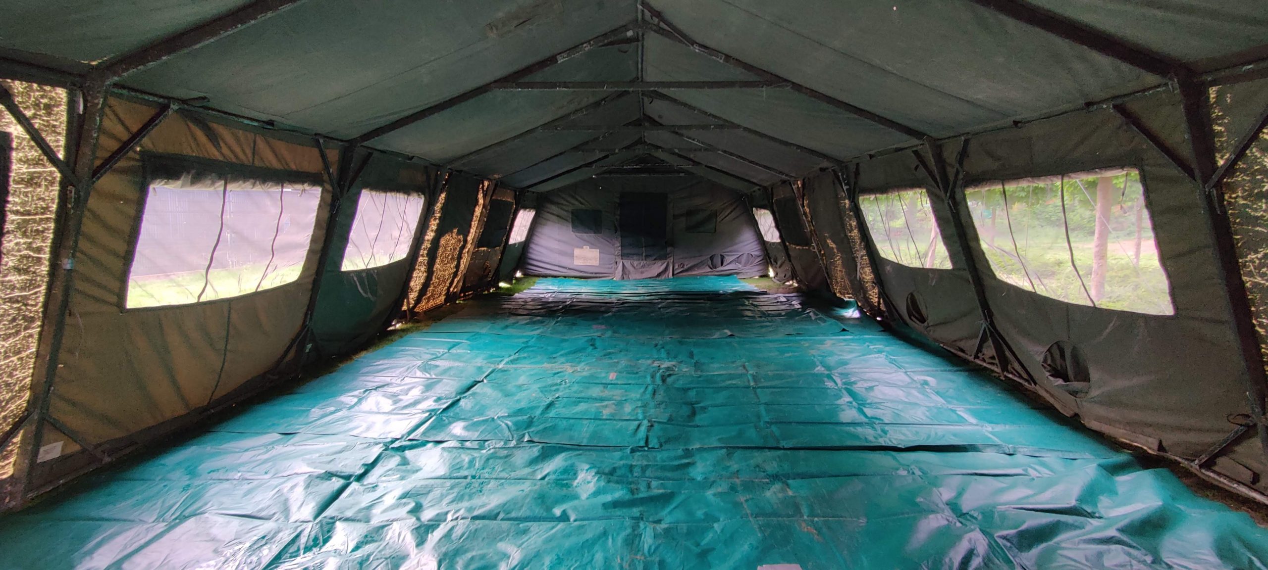 Frametent met grondzeil